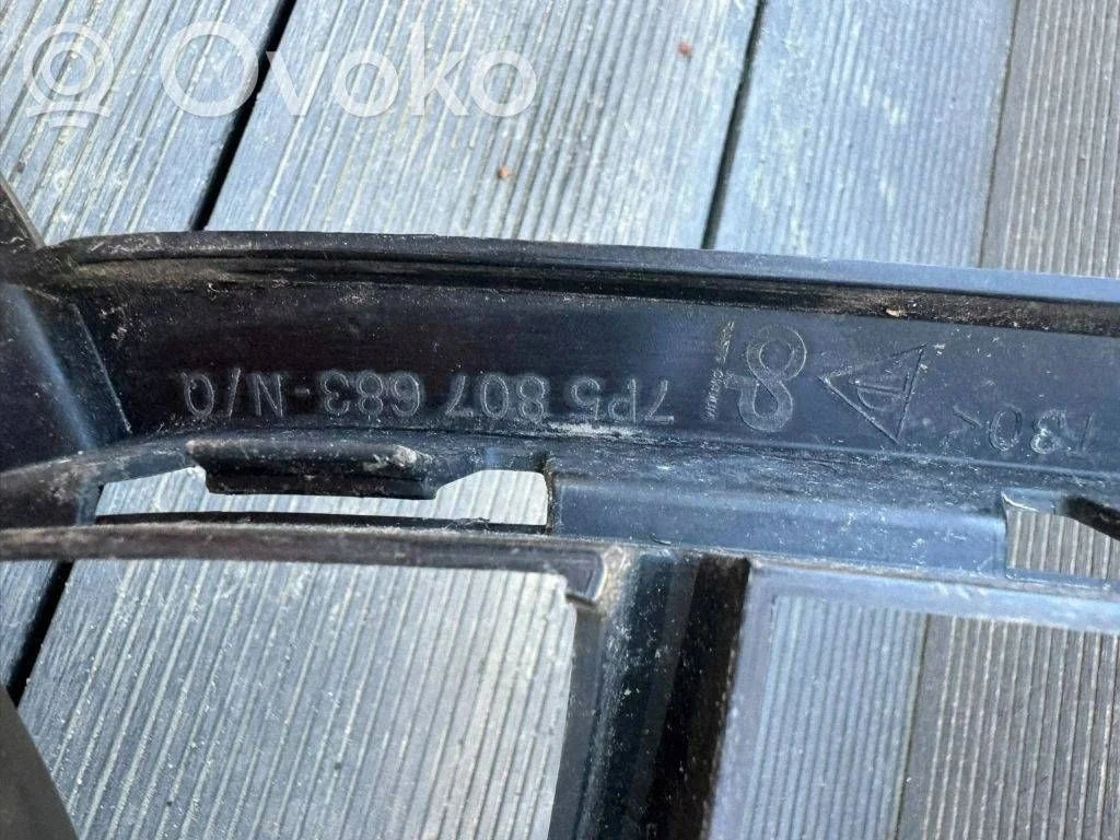 Grill fram Porsche Cayenne 7P5807683 image 5