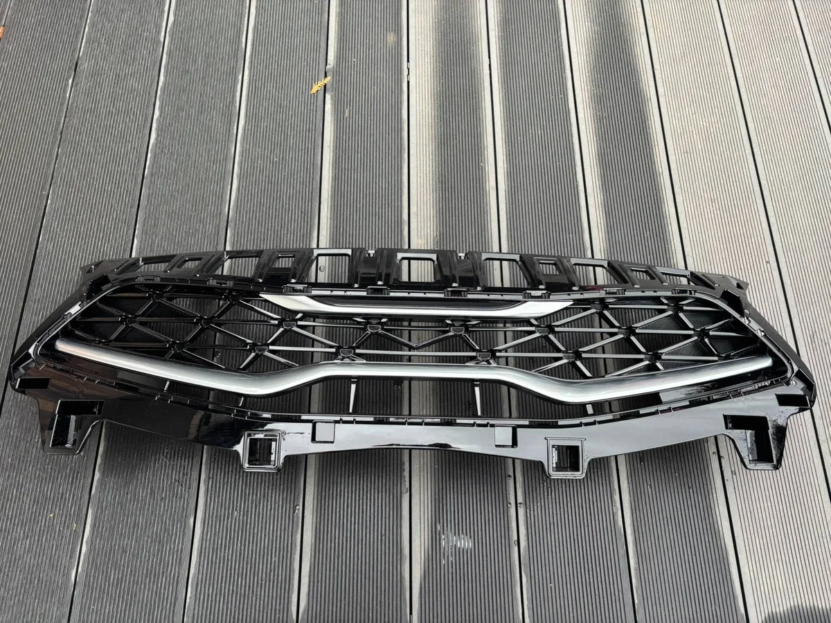 Grelha frontal Kia Ceed 86351J7KA0