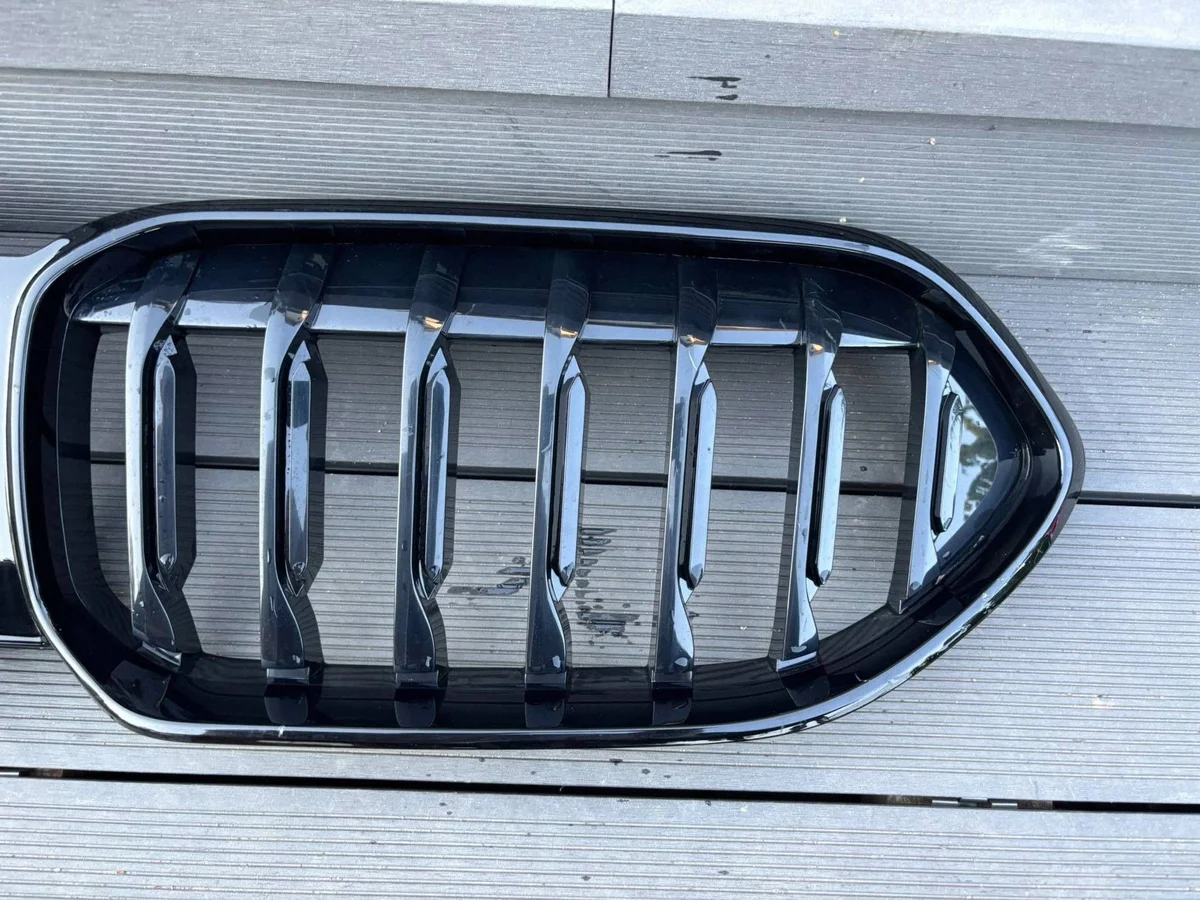 Grille avant BMW Série 3 G20 G21 13725810
