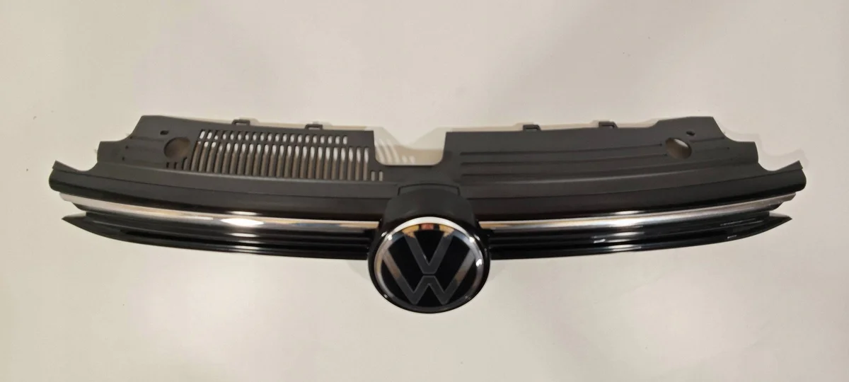 Volkswagen Golf VIII 5H0853651BD etusäleikkö image 7