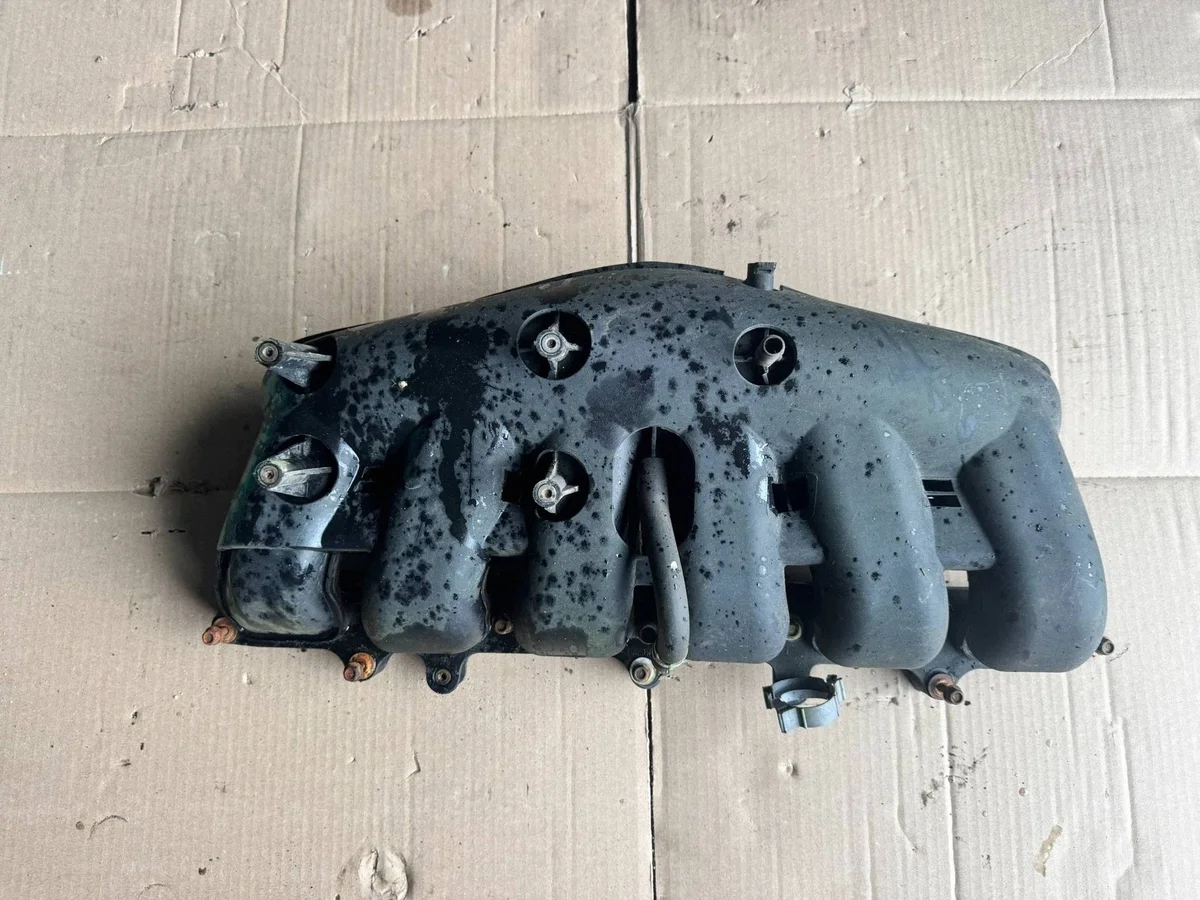 Chevrolet TrailBlazer GMC Envoy Insugningsrör 12568581