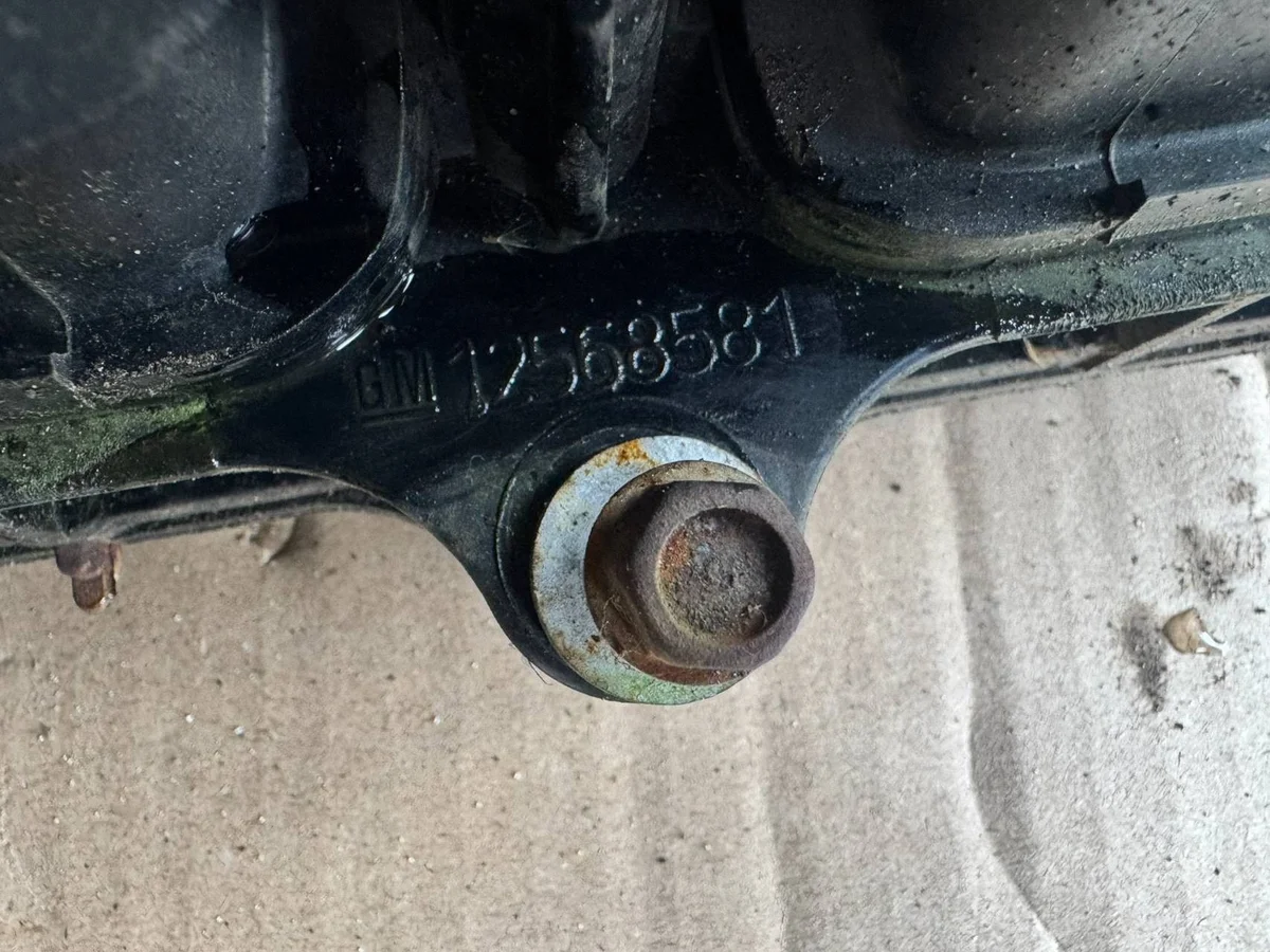 Chevrolet TrailBlazer GMC Envoy Insugningsrör 12568581 image 3