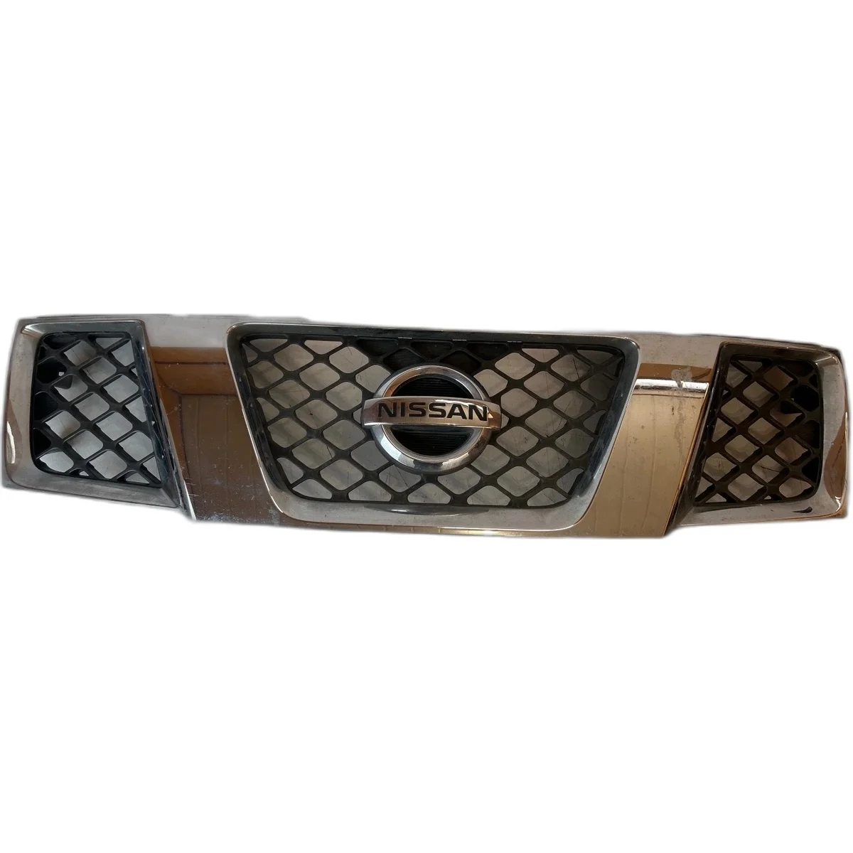 Griglia Nissan Navara D40 Pathfinder R51 62310-EB400AACARPARYSXXX