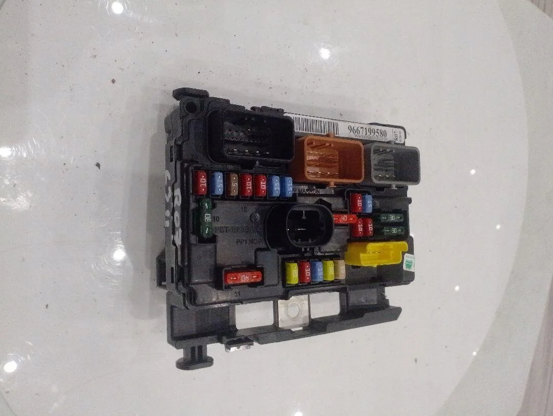 Fuse Box BSM R07 Citroen C3 Petrol 9667199580