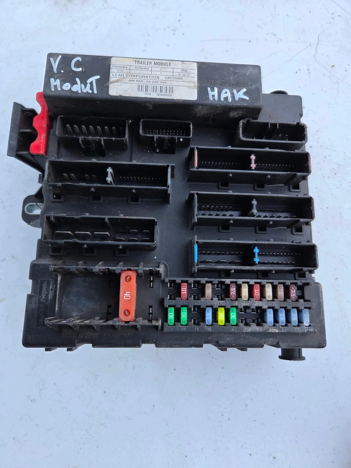 Caja de fusibles Módulo gancho Opel Vectra C Signum 532155009