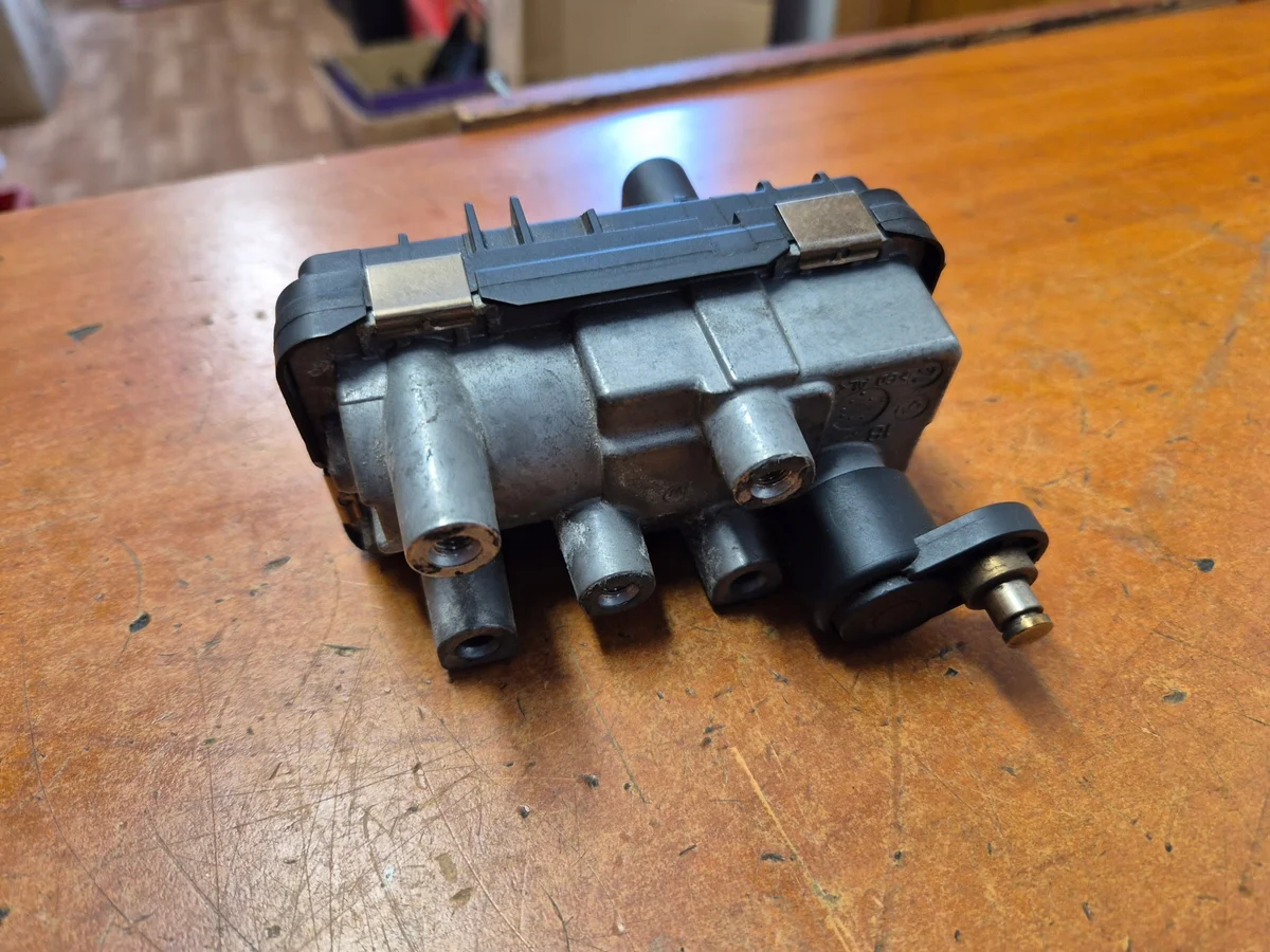 Turboställdon Ford Transit 2.2 TDCI 797863-0073