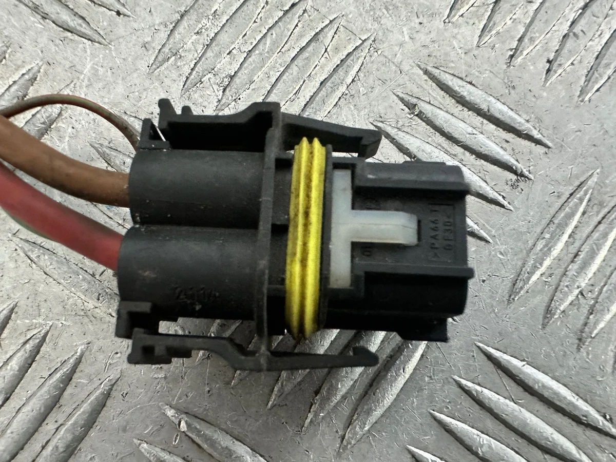Bouchon ventilateur Mercedes E400 W212 2205450329 image 10