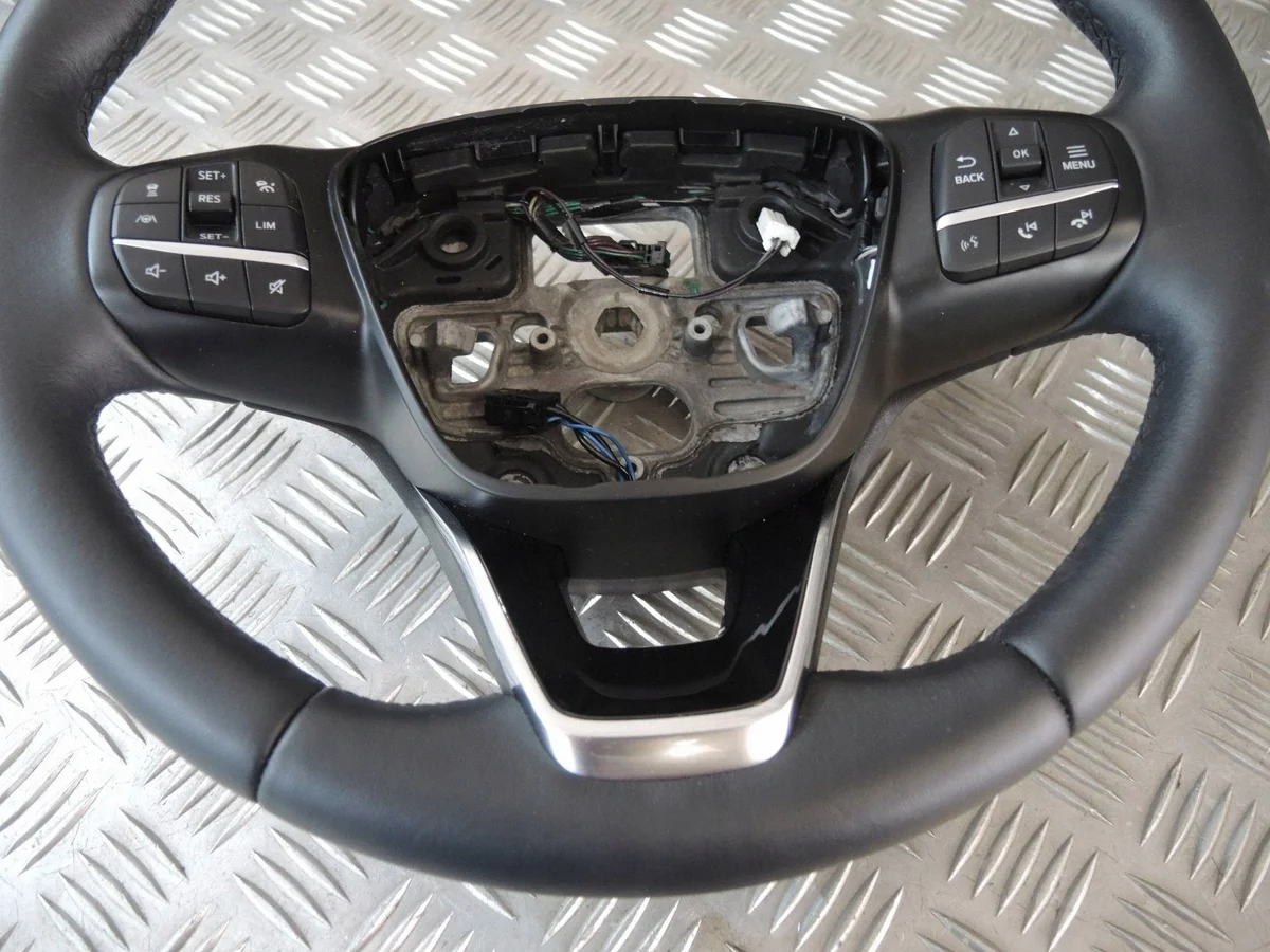 Lenkrad mit Schaltwippen Ford Kuga Mk3 Focus Mk4 GTCK123 thumbnail 4