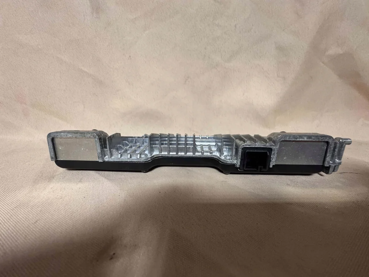 Monitoimikamera Mercedes C-sarja A2479003308