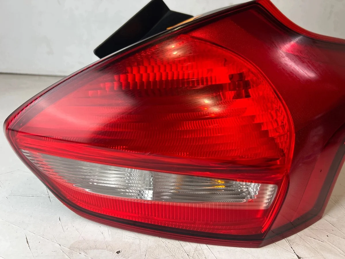 Rückleuchte rechts Ford Focus Mk3 13404-B F1EB-13404-B image 9