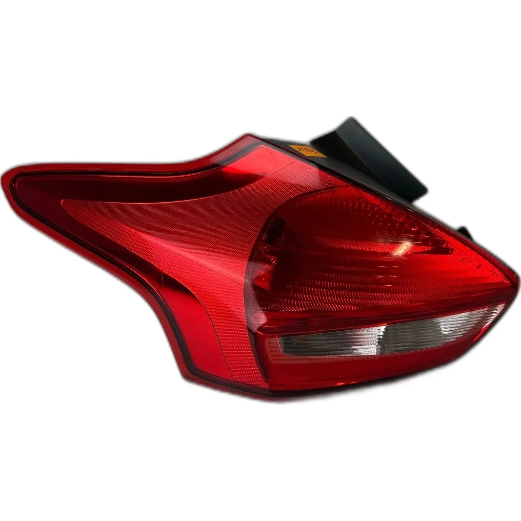 Baklykta Vänster Ford Focus Mk3 17-18 F1EB-13405-B
