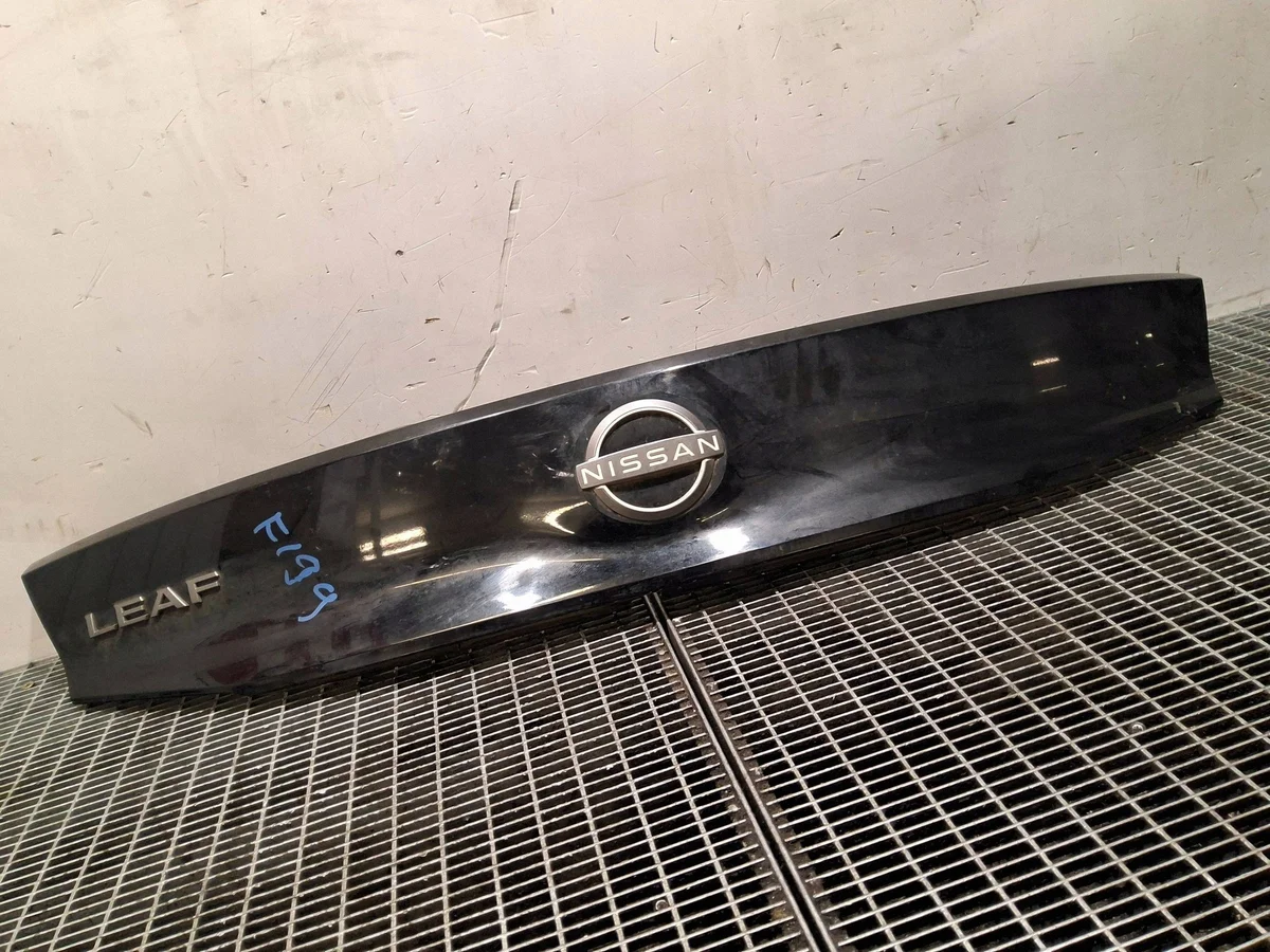 Nissan Leaf II (ZE1) Estofo Bagageira 908105SH0A