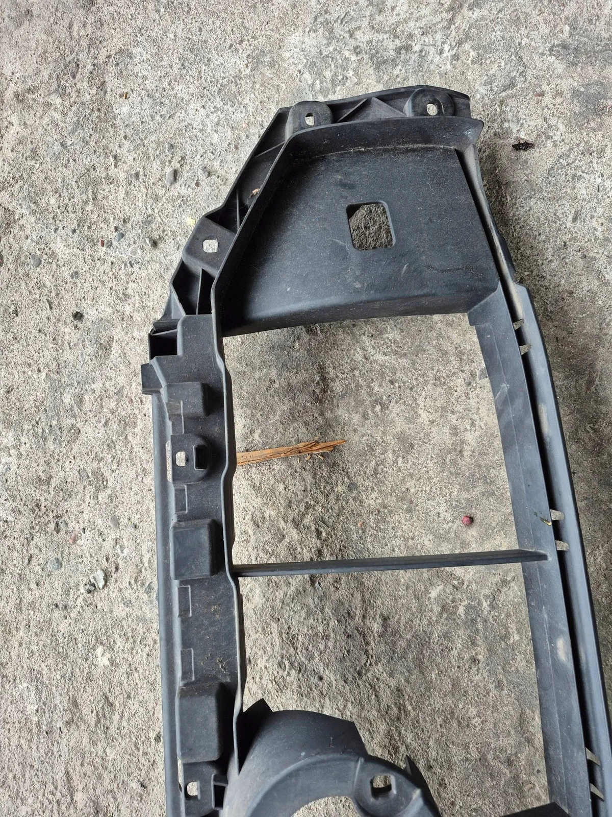 Grille Mount Audi RSQ3 83A853692B image 5