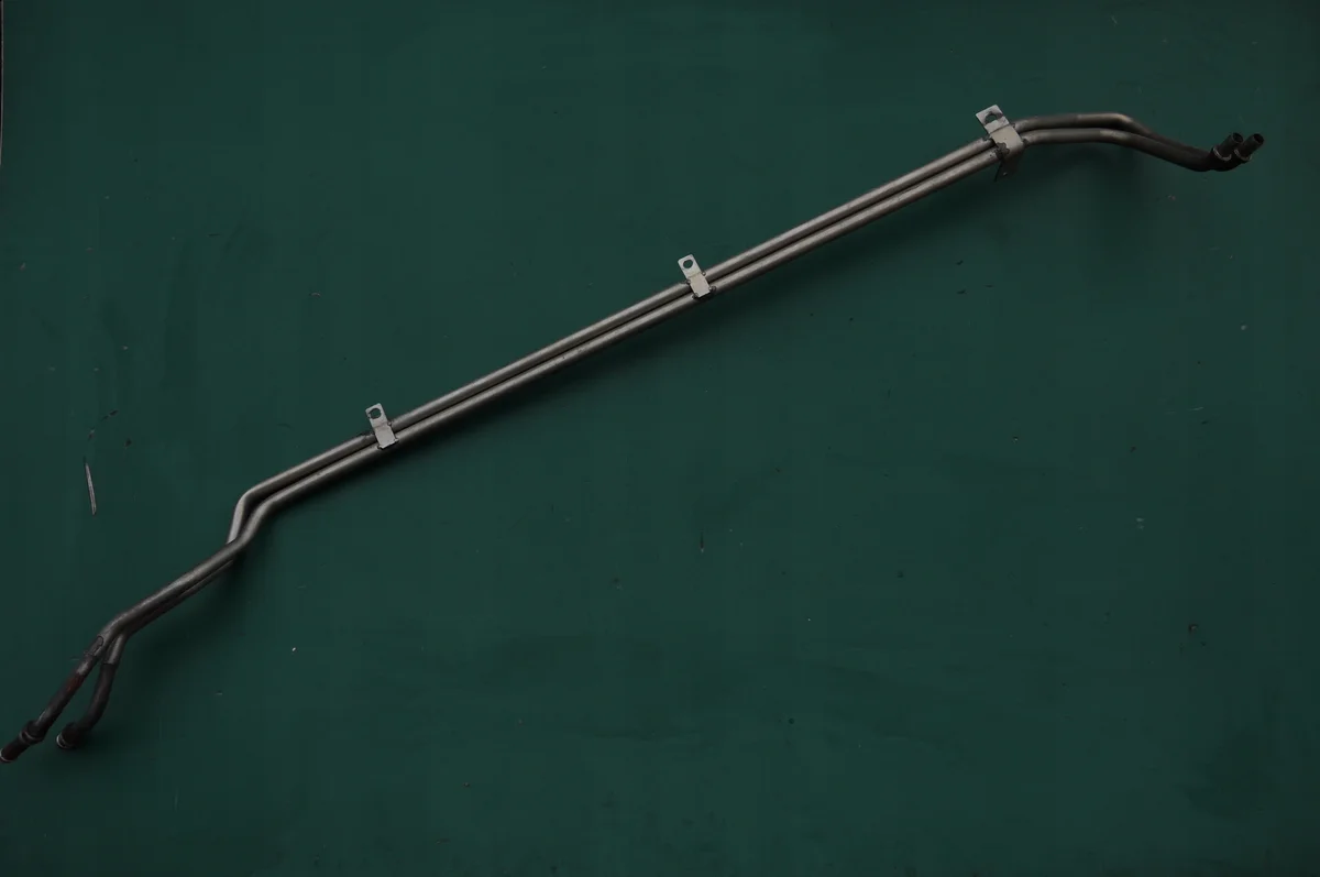 Aston Martin Polttoaineputki CD33-8003-AA