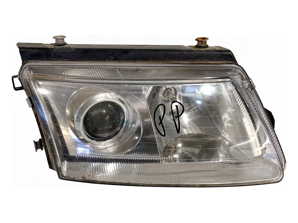 VW Passat B5 Scheinwerfer rechts vorne