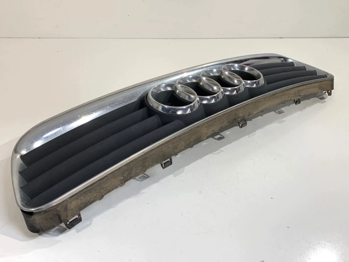 Etusäleikkö Audi A3 8L0853651A 96-06 image 3