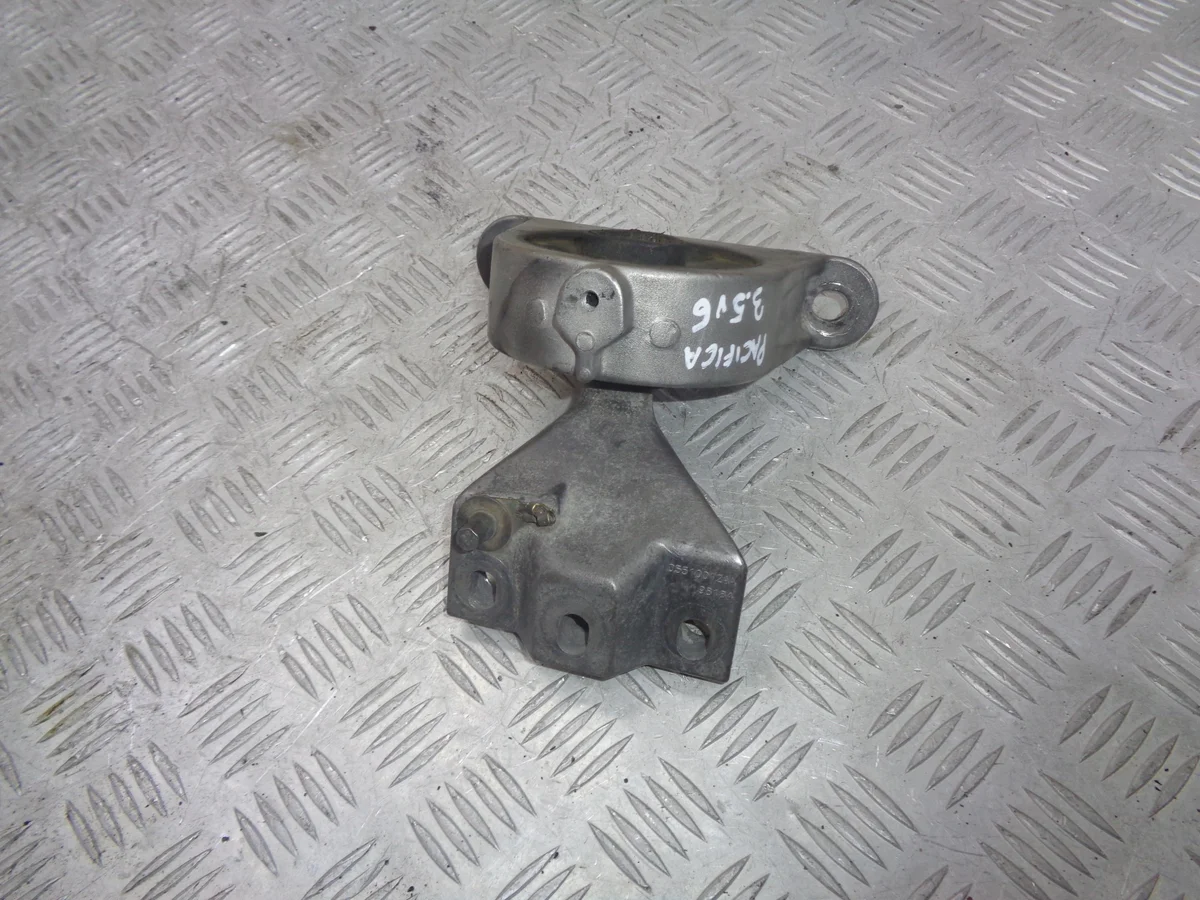Support moteur Chrysler Pacifica 3.5 V6 05510012AA