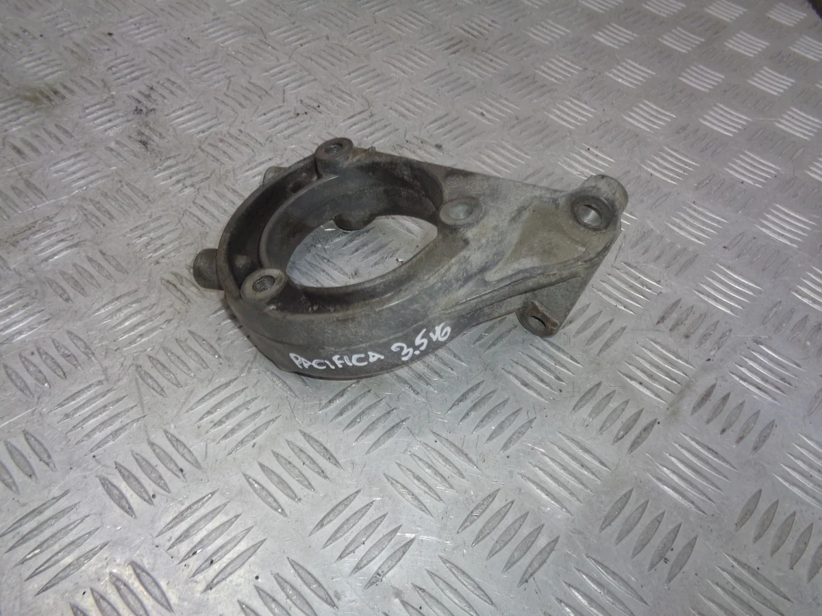 Support moteur Chrysler Pacifica 4641977AB