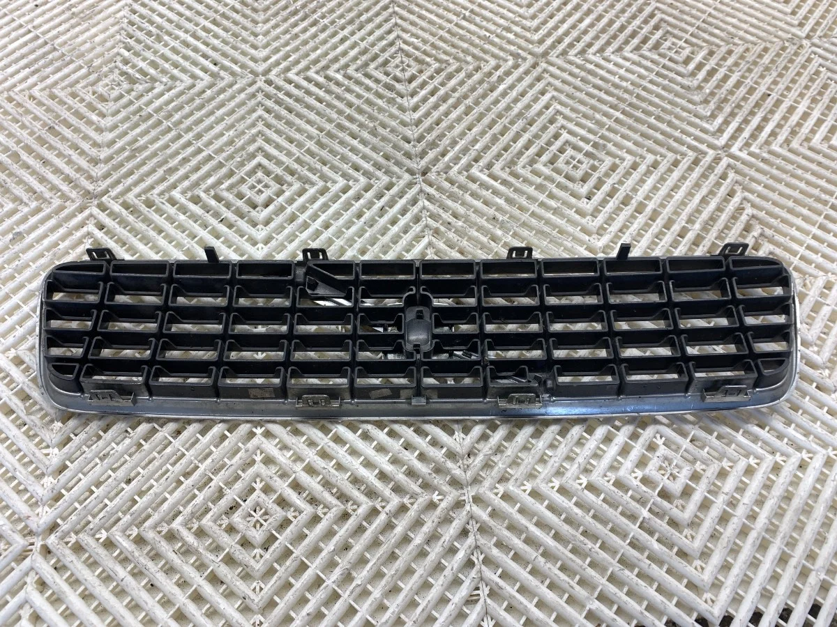 Volvo S40 II Grill 2003-2012