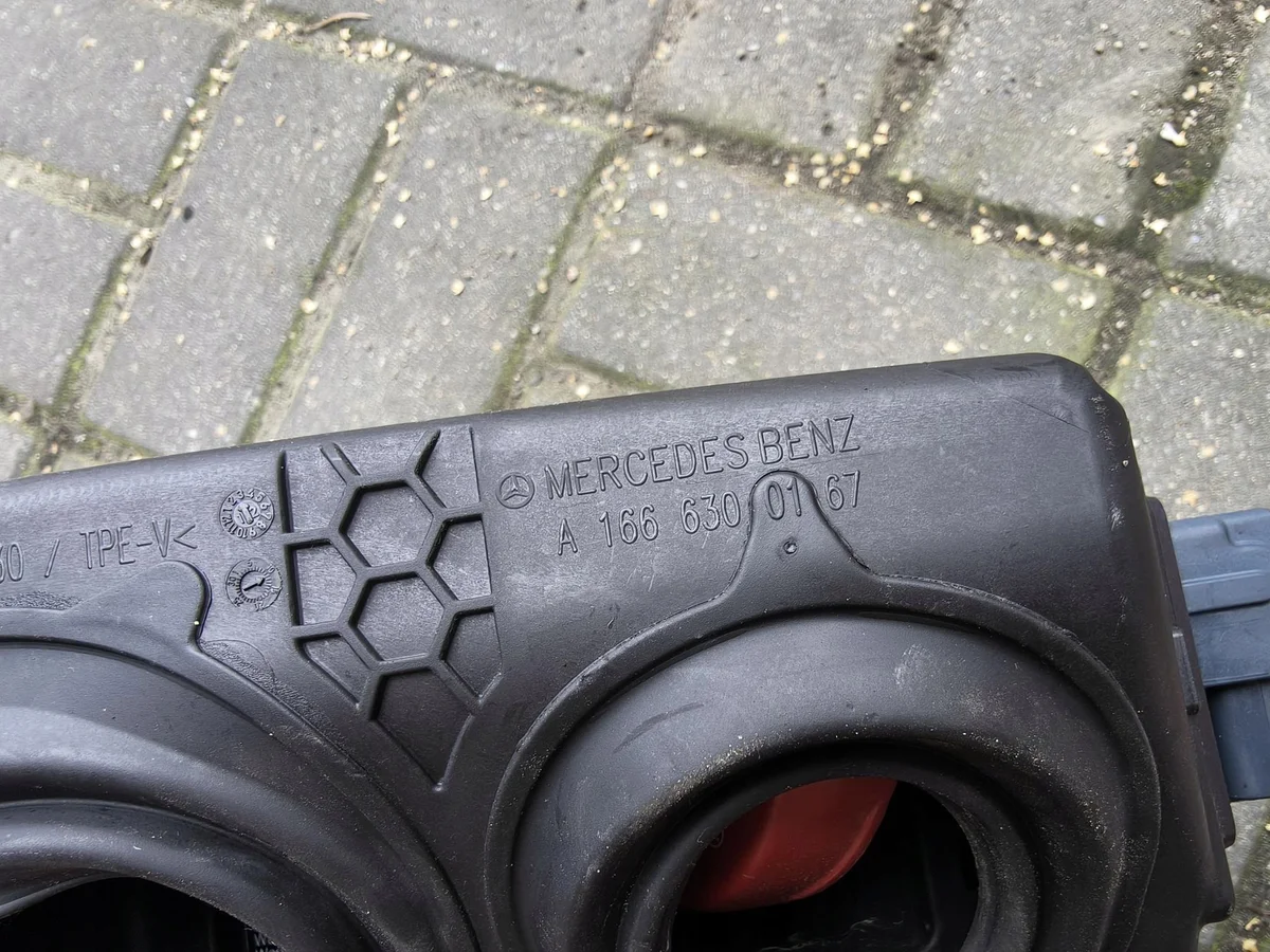 Fuel Filler Flap Mercedes-Benz A-166-630-01-67