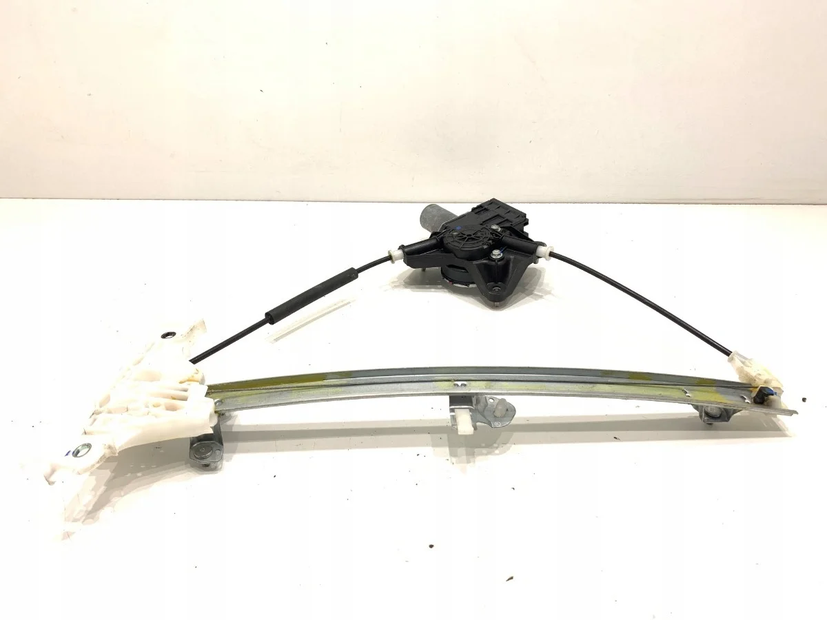 Toyota Yaris IV Window Regulator Right Rear 85710-0D550