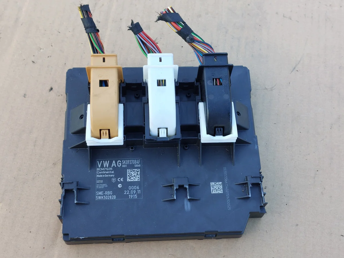Module Confort BCM 5K0937084F VW Golf VI