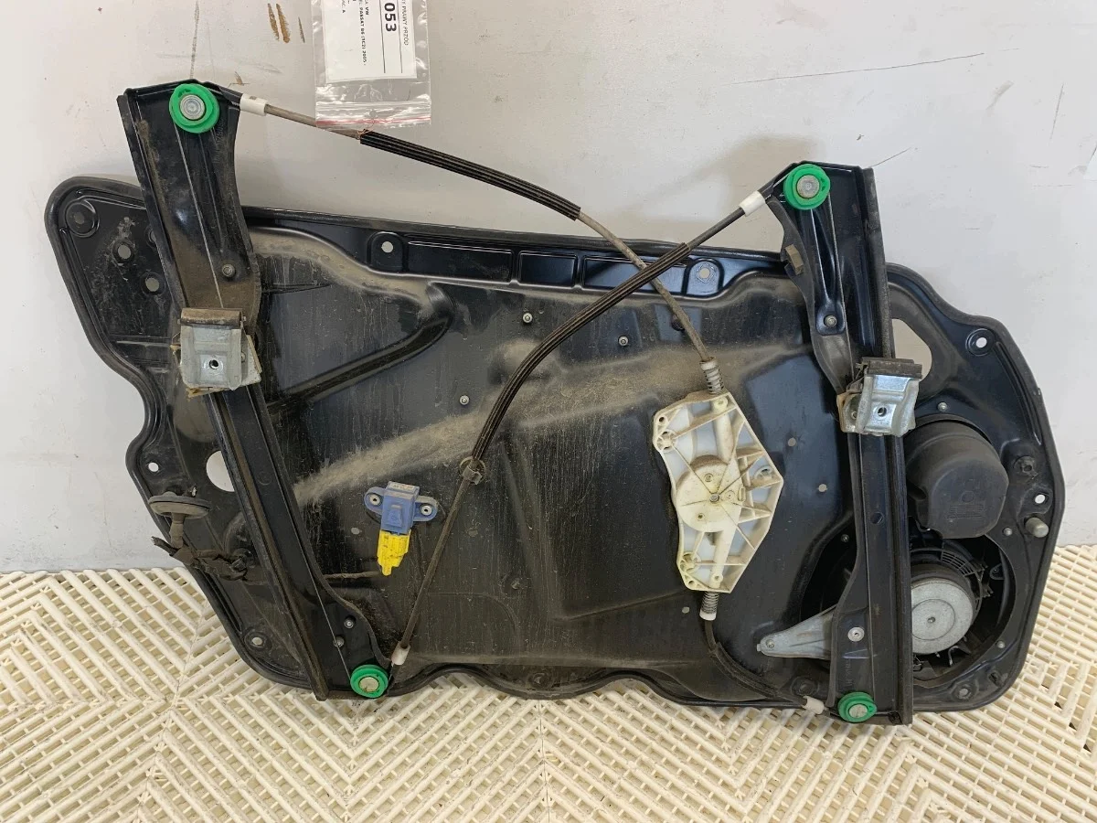 Window Regulator Right Front VW Passat B6 3C1837756G