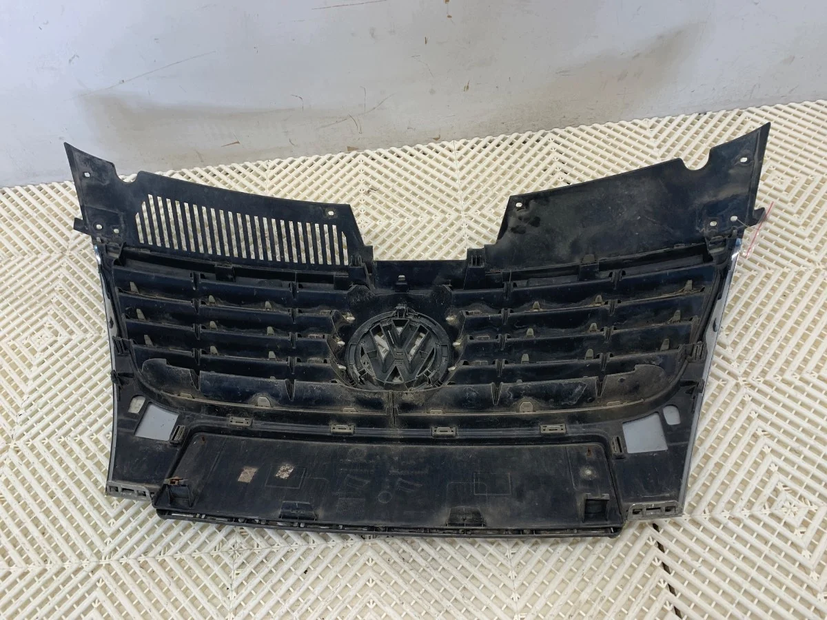 Jäähdyttimen ritilä VW Passat B6 3C0853651D image 4
