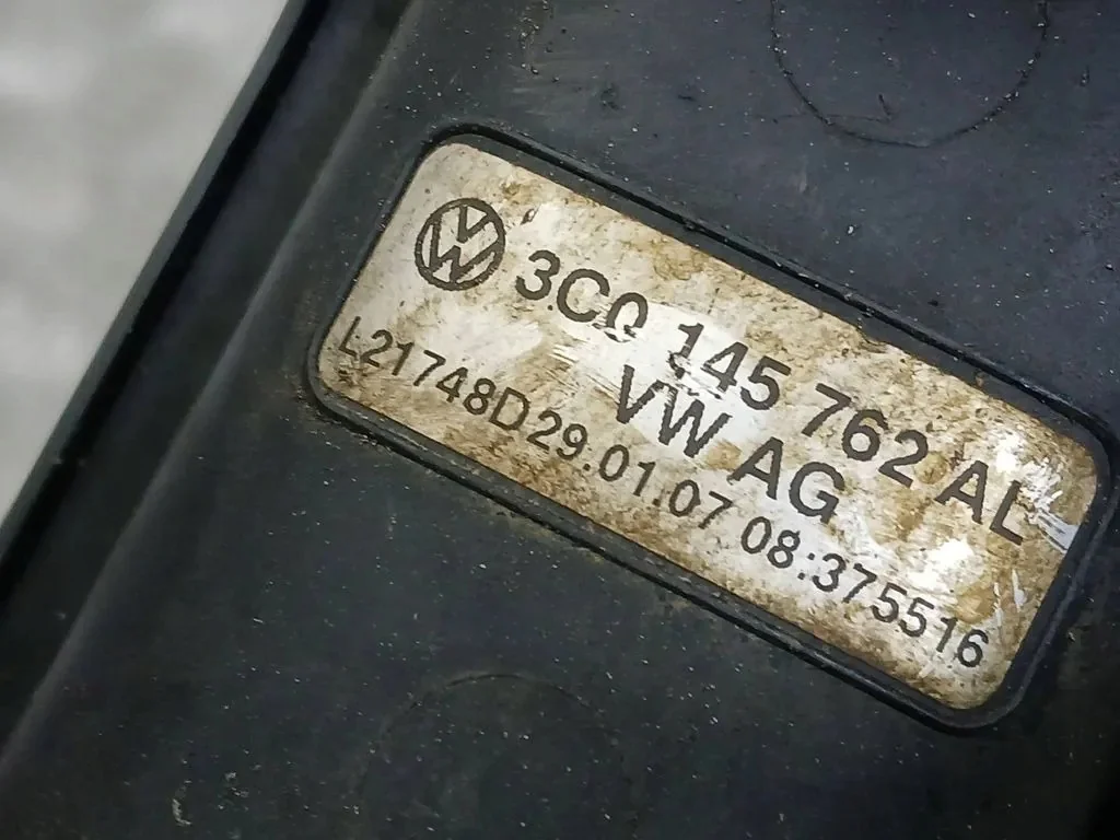 VW Golf V Variant välijäähdyttimen putki 3C0145762AL image 4