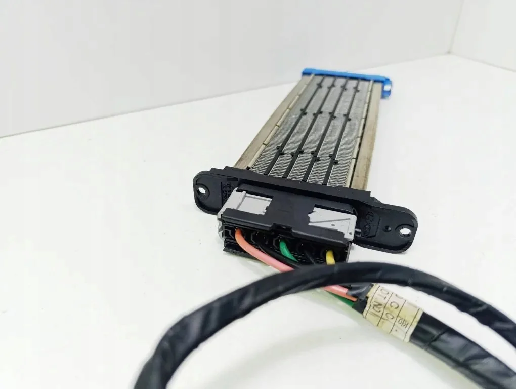 Radiateur de chauffage Kia Carens II DRC89596 image 5