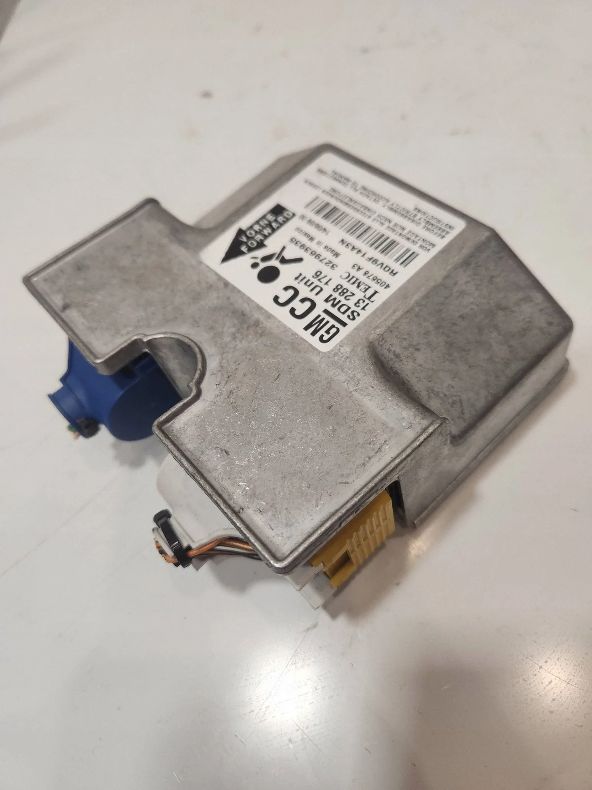Calculateur airbag Opel Astra G 13288176