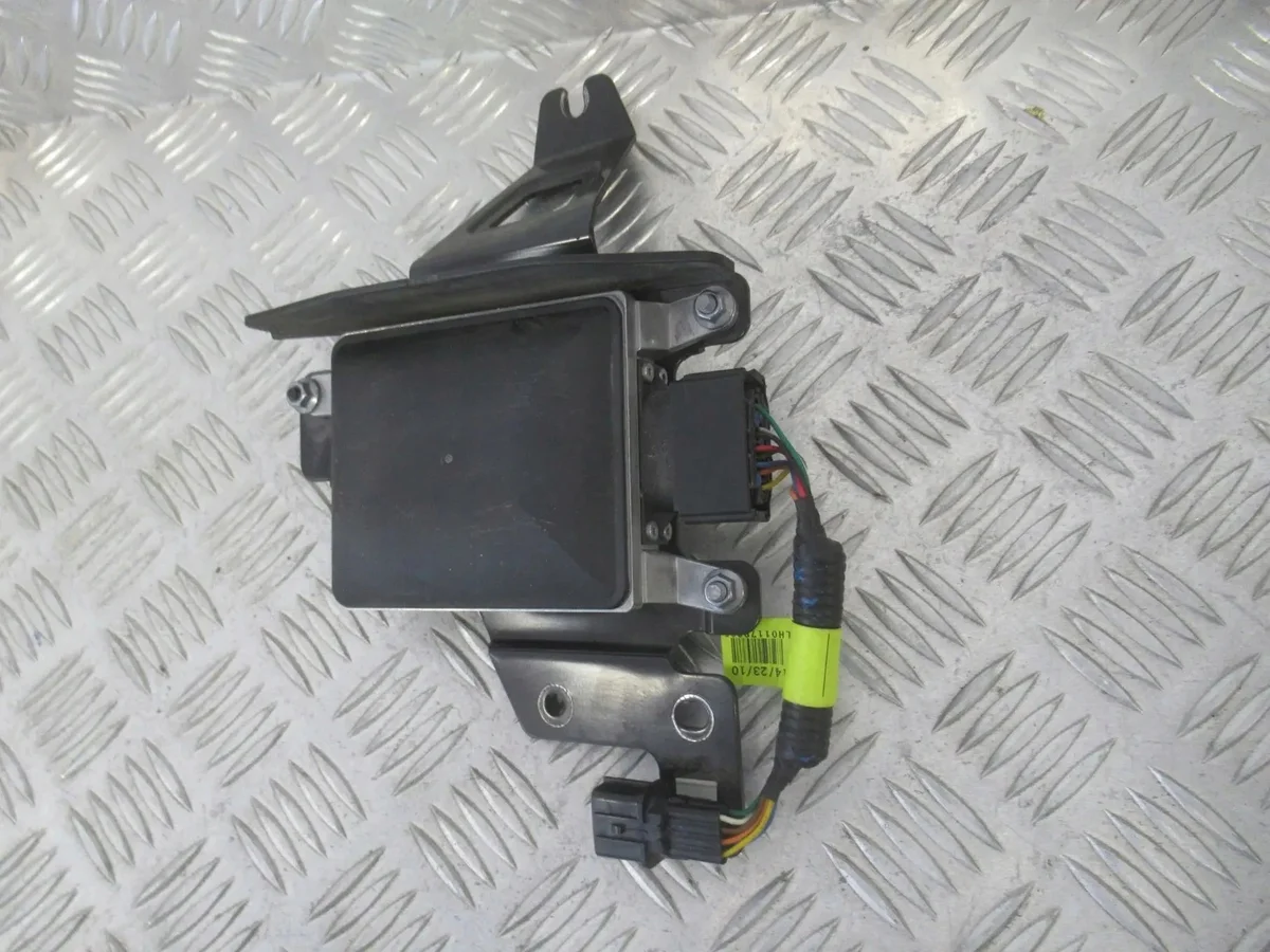 Radarsensor hinten links Kia Sorento III 95811-C5000 image 3
