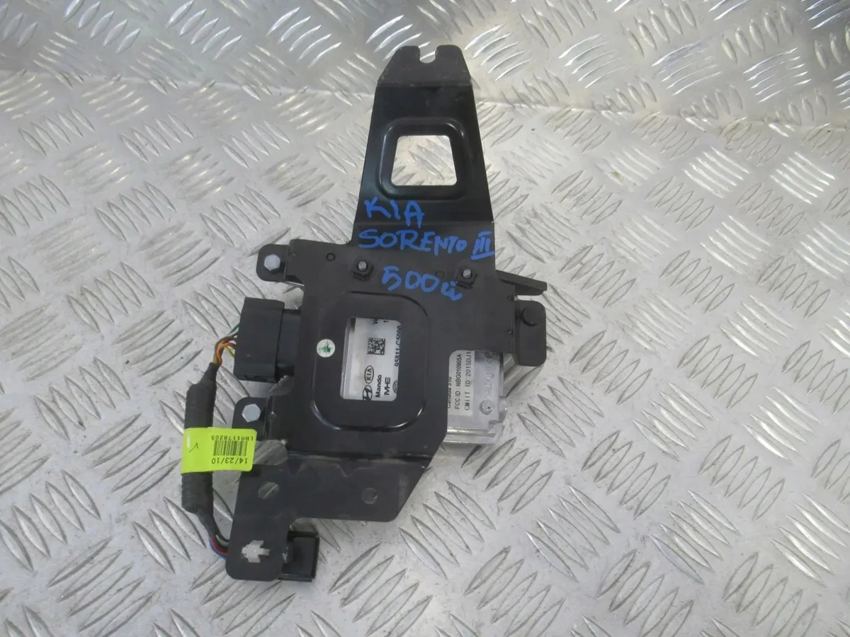 Radarsensor hinten links Kia Sorento III 95811-C5000 image 4
