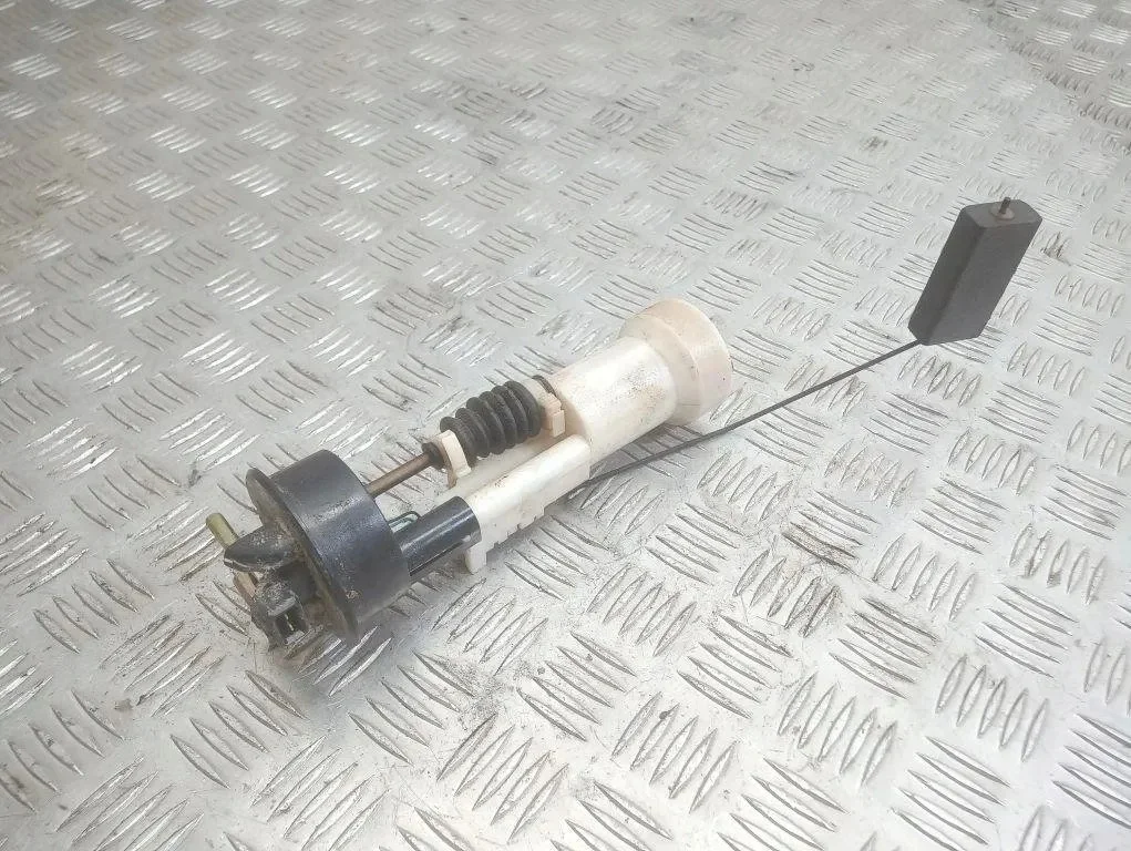 Kraftstoffpumpen-Modul VW Polo III 6N0919183A