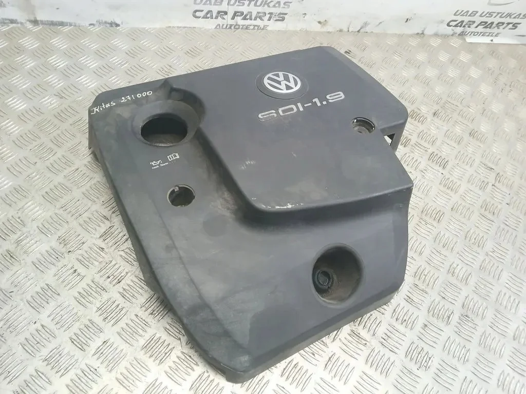 Skydd för motorkåpa Volkswagen 038103925L