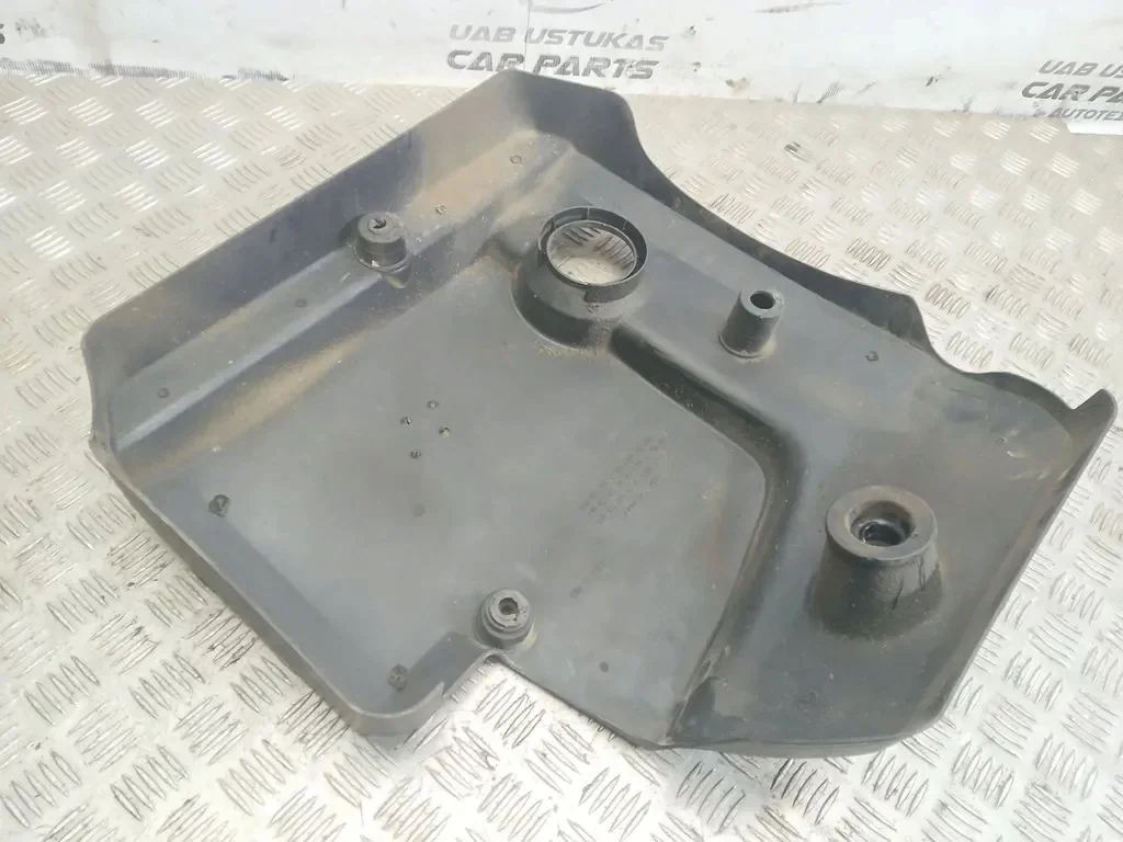Moottorin suojus Volkswagen 038103925L image 3