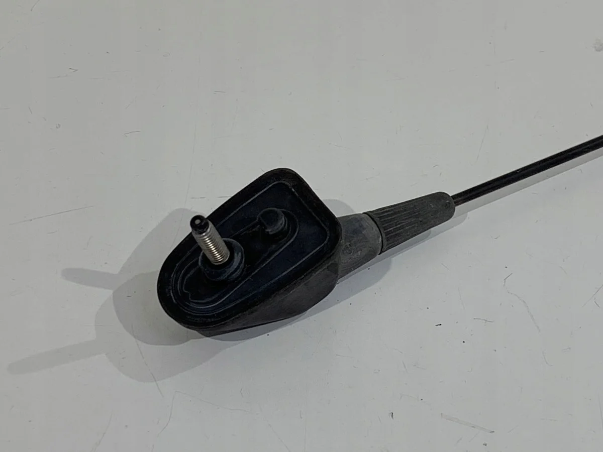 Antenne Toyota Yaris I image 3