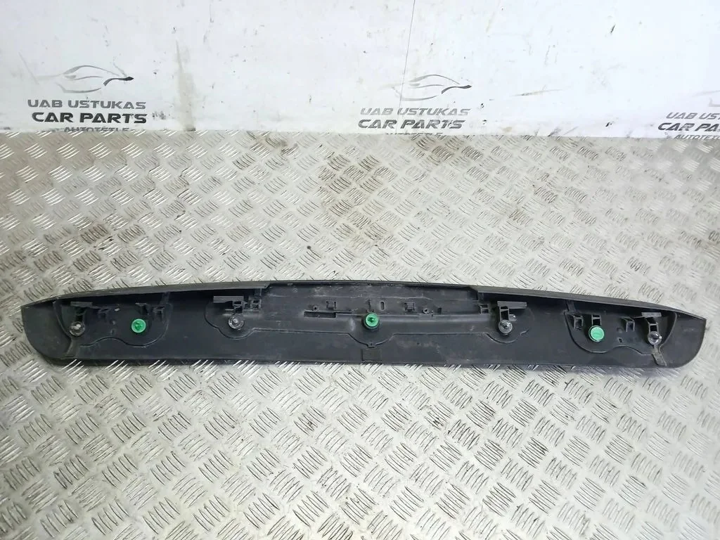 Citroen C4 Spoiler 96536614XT image 3