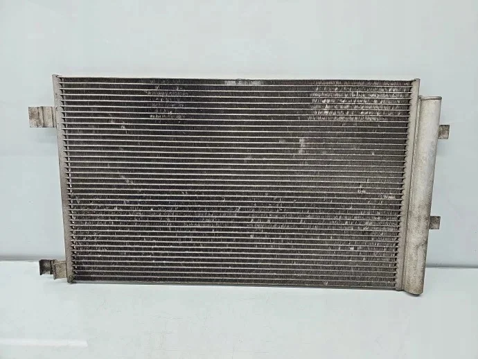 Condenseur de climatisation Renault 921004575R
