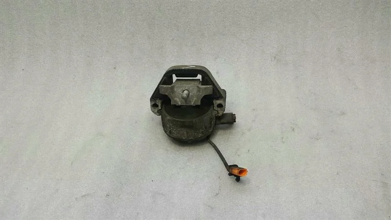 Support moteur gauche Audi A7 4G 3.0 TDI AUDA711-61149HV image 5