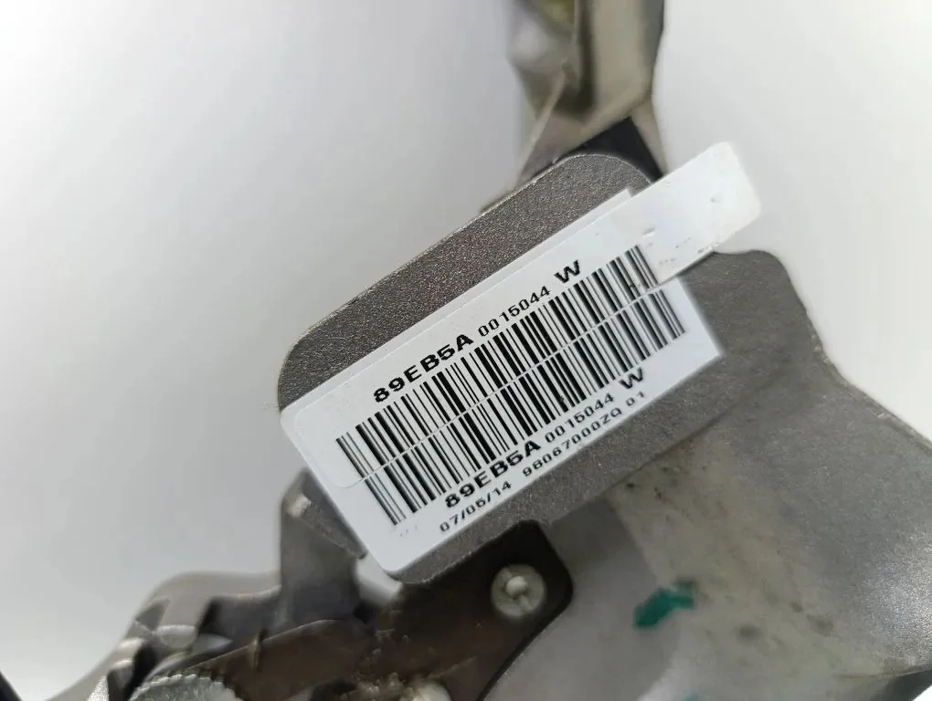 Parking Brake Lever Peugeot 2008 OEM 98067000ZQ