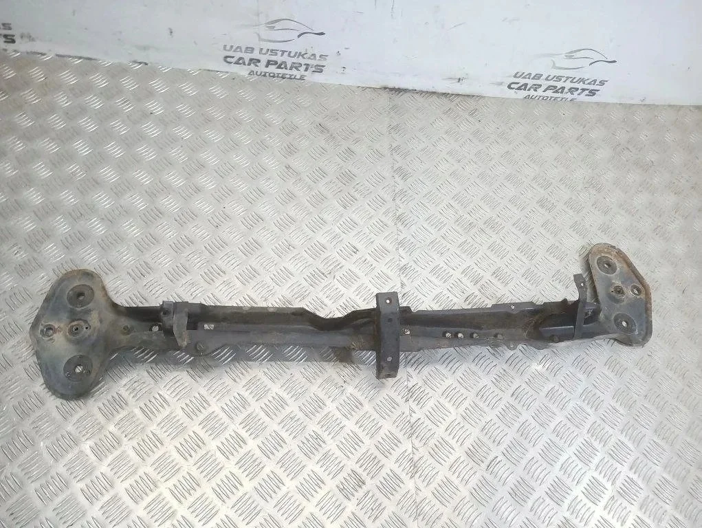 Travesaño delantero Volkswagen Golf II 191199171E