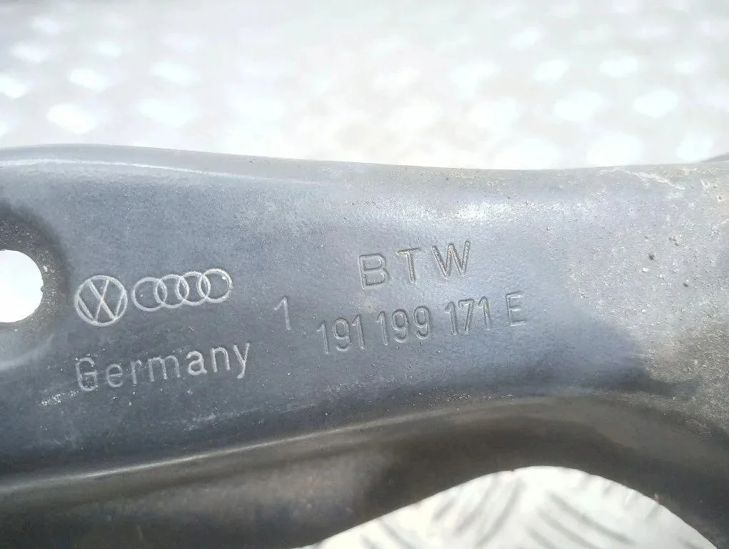 Volkswagen Golf II Apurungon etuosa 191199171E image 5