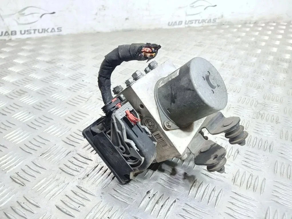 Bomba de Travão ABS Volkswagen Passat B7 3AA614109