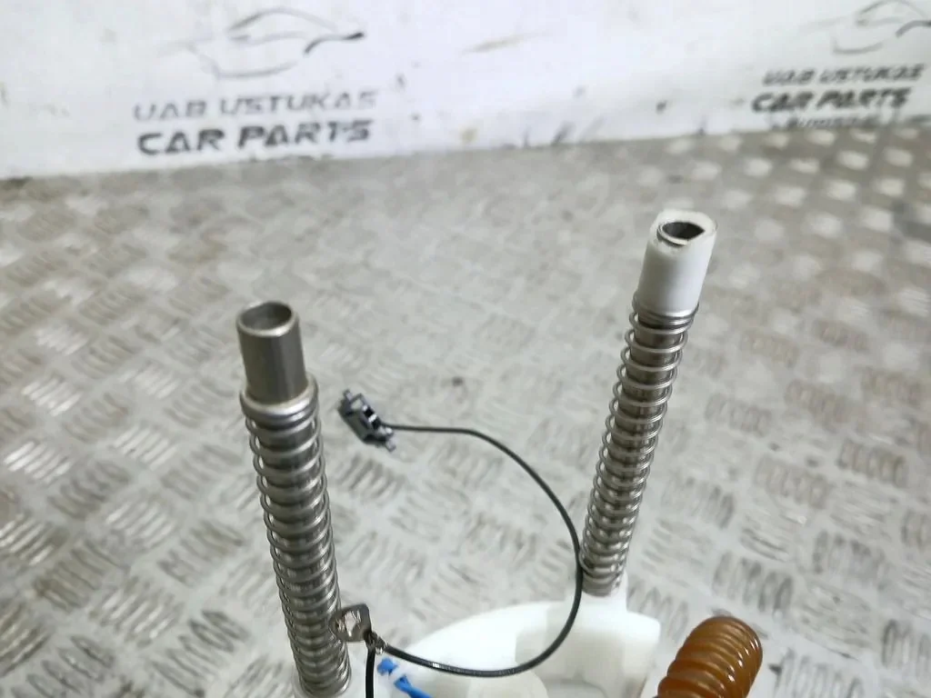 Polttoainepumppu BMW X5 E70 7164309 image 3