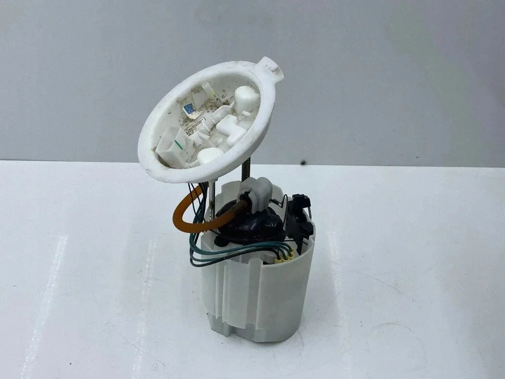 Bomba de combustible BMW Serie 2 F44 0580200503