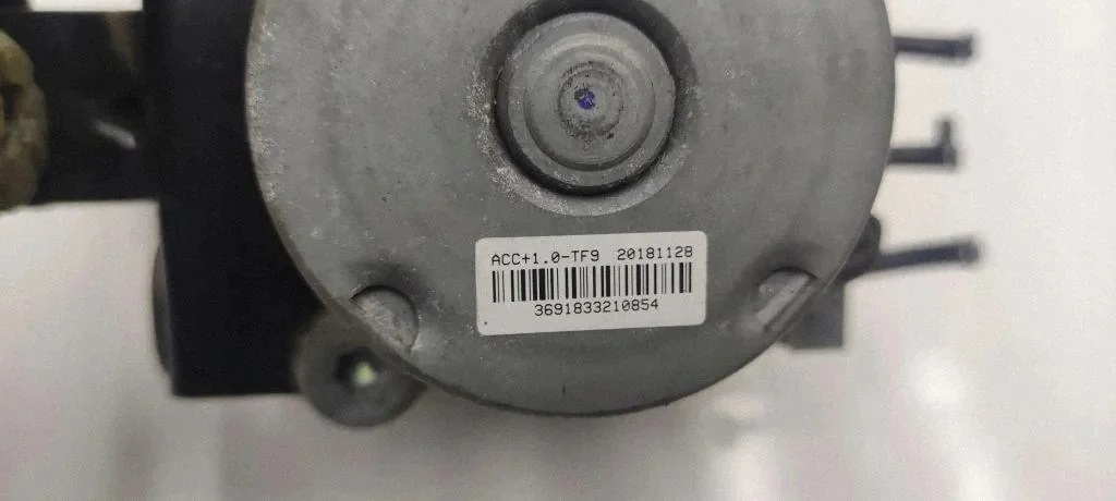 Kia 58920-J5240 - Peça Usada image 3