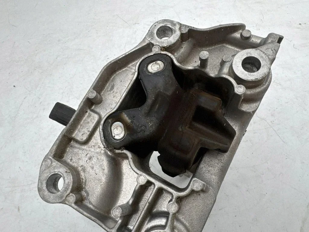 Motorfäste Citroen C4 III 1.2 4A109760 image 8