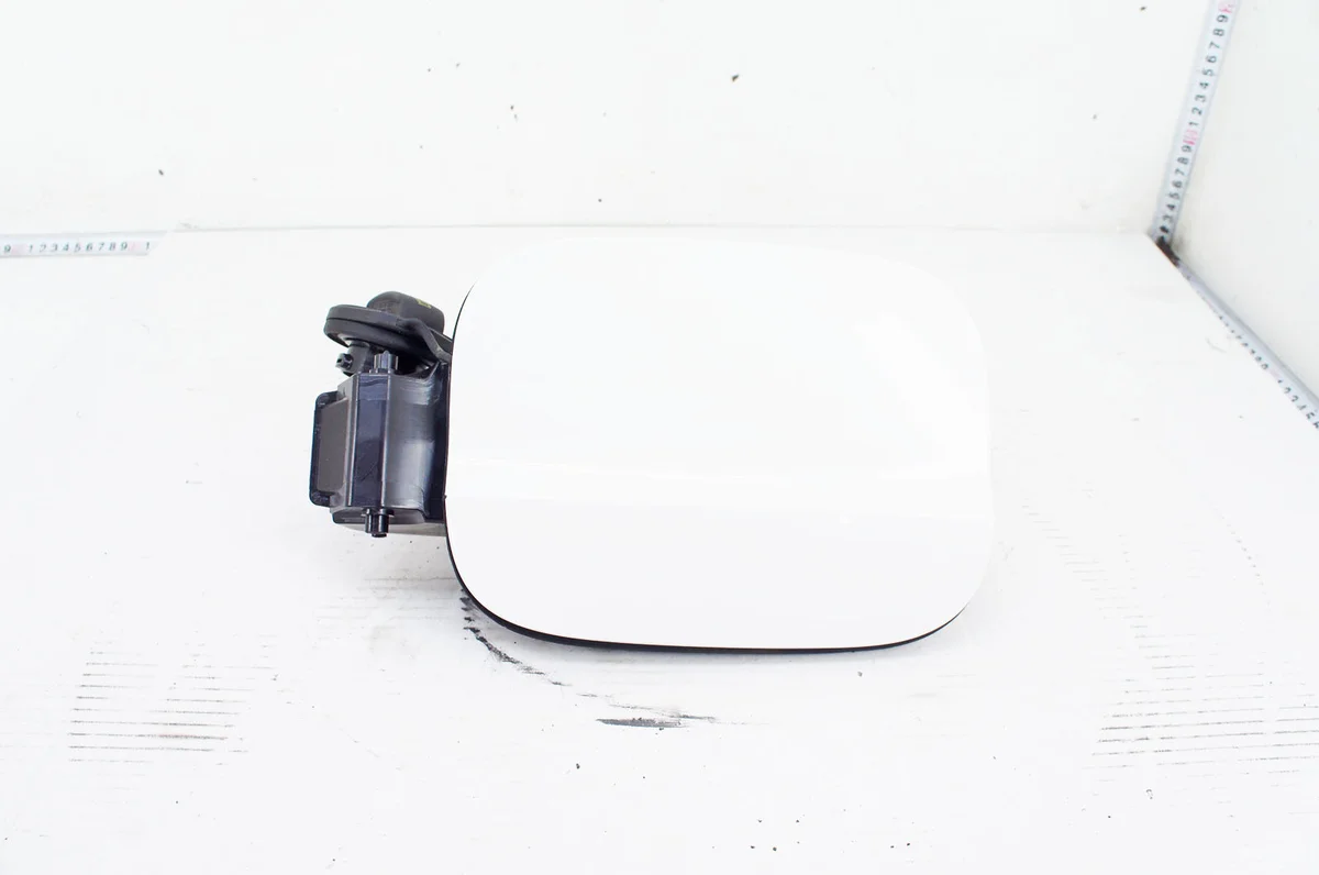 Fuel Filler Flap Skoda Scala 1.6 TDI 657809702