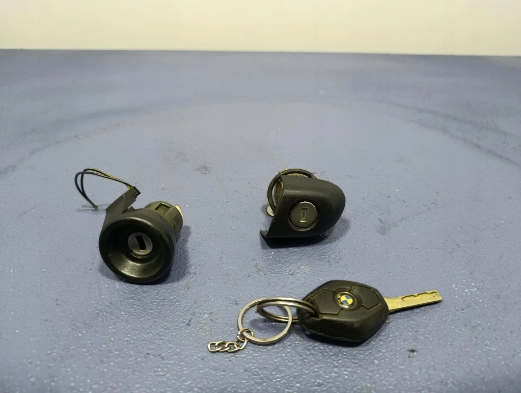 Contactslot BMW 3 E46 2.0D 1094686
